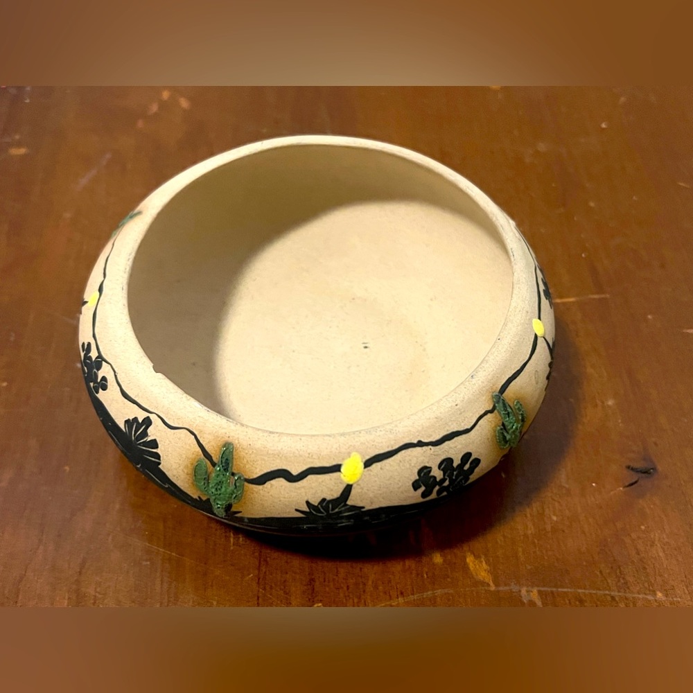 Vintage Native American Indian Clay Pottery Vase Signed